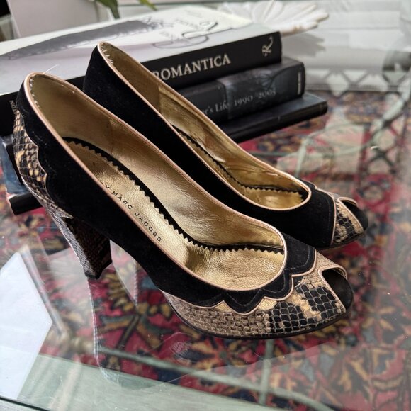 Marc by Marc Jacobs Peep‎ Toe Heels Black Suede SnakeSkin Print Sz EU 38 US 7.5 - Picture 2 of 12